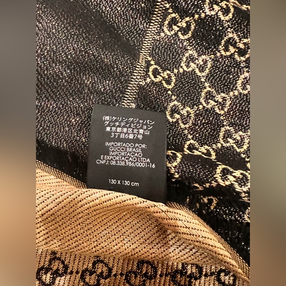 Brand new, authentic New Gucci Silk shawl/scarf - Picture 5 of 11